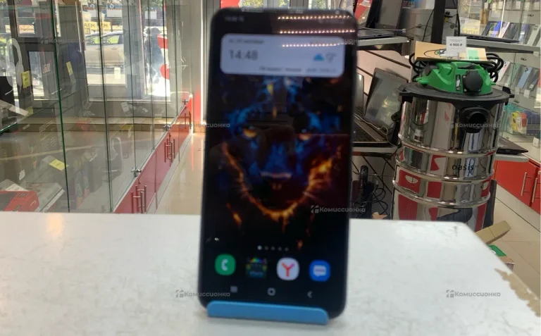 Samsung Galaxy A10 2/32 ГБ