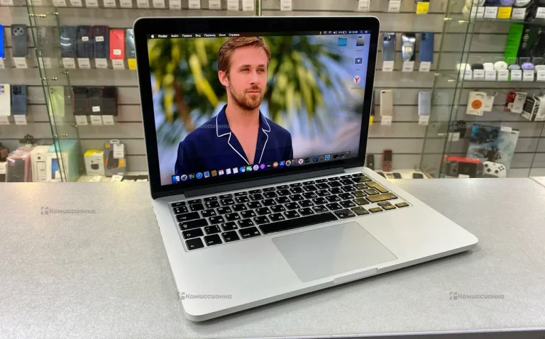 Ноутбук Apple MacBook Pro (Retina 13, 2012)