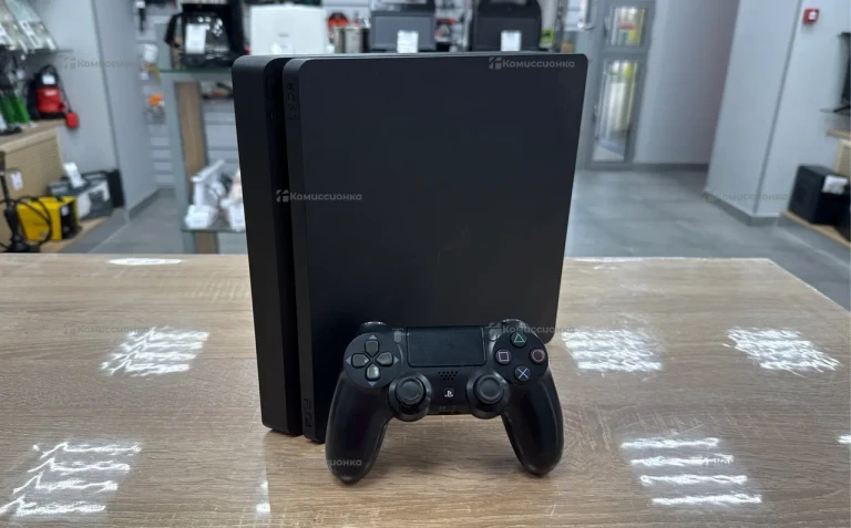 Приставка PS4. Slim 1TB.