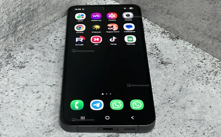 Samsung Galaxy S24 FE 8/256 ГБ