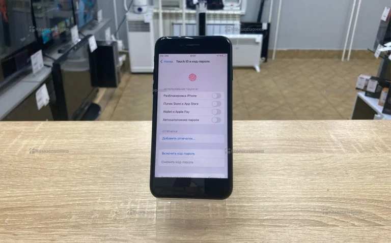 Apple iPhone 7 2/32 ГБ
