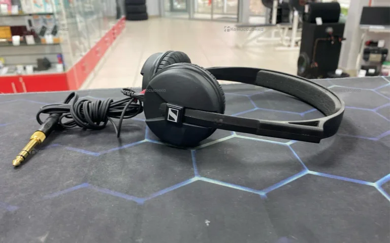 Наушники  Sennheiser hd 25 light