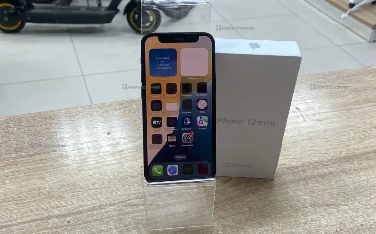 Apple iPhone 12 4/128 ГБ