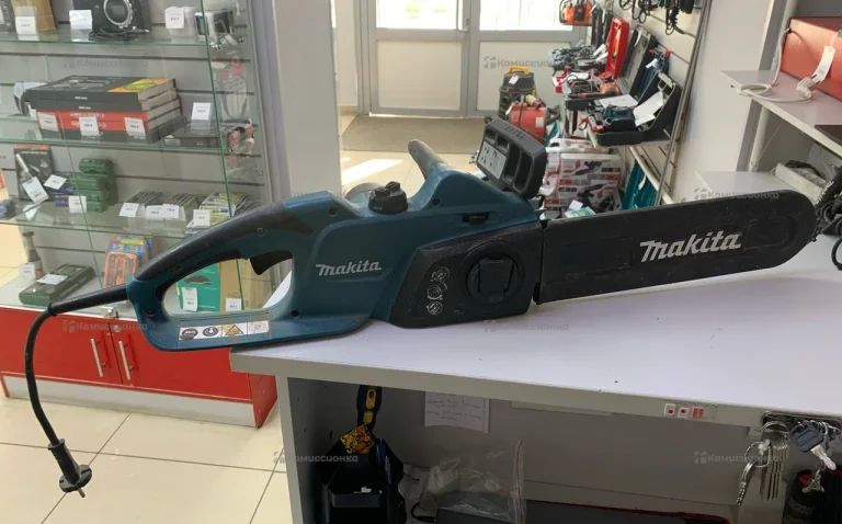 электропила Makita uc3541a