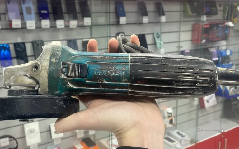 УШМ makita GA5030