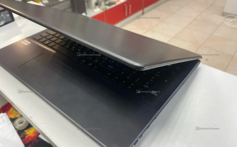 Ноутбук  Intel(R) Pentium(R) CPU N4200 @ 1.10GHz.