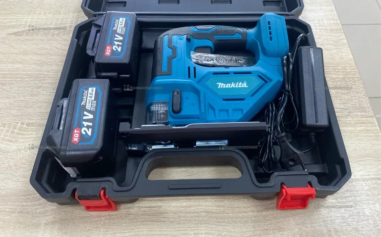 Электролобзик аккумуляторный Makita rep