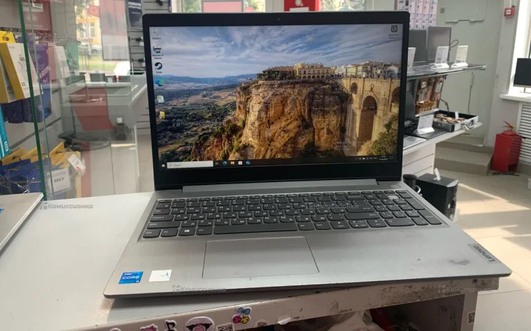 Ноутбук Lenovo ideapad 3 15ITL05