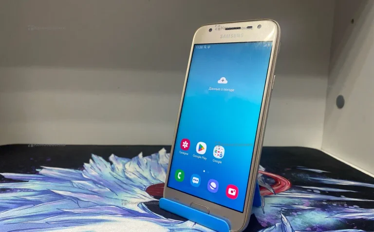 Samsung Galaxy J3 (2017) 2/16 ГБ