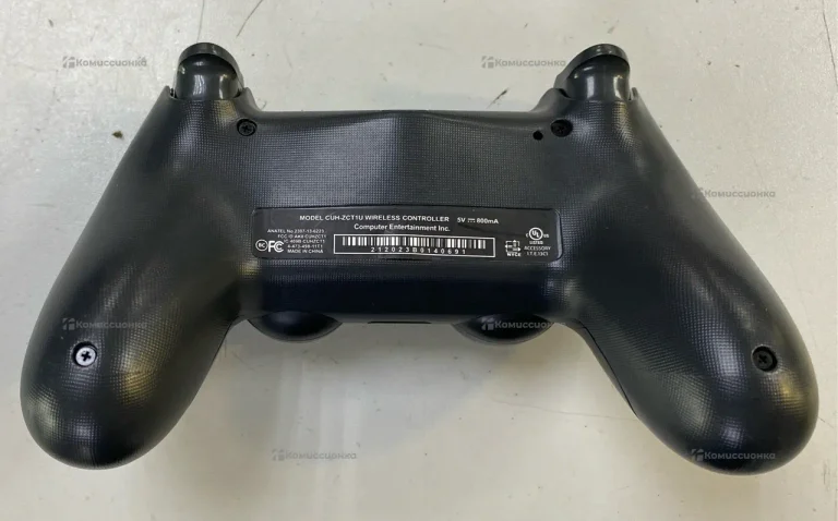 PS4. Геймпад PS4