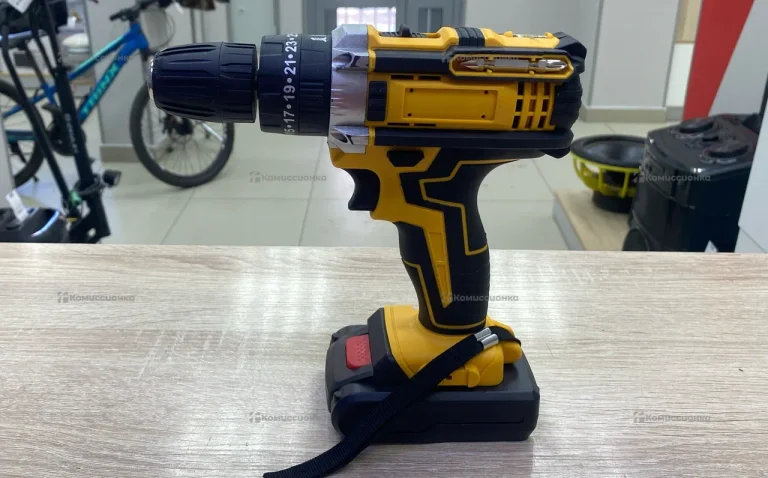 Шуруповерт аккумуляторный