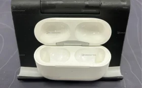 Купить Кейс AirPods 1 б/у , в Москва и область Цена:1990рублей