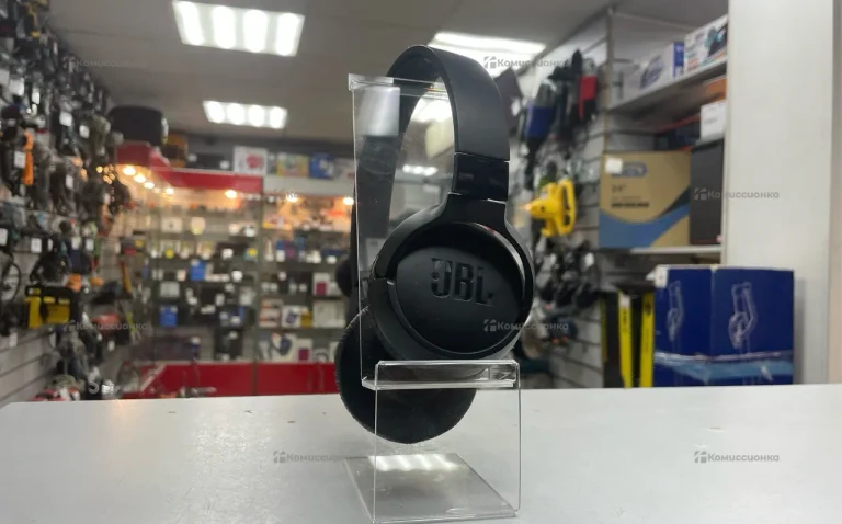 Наушники  JBL 660nc
