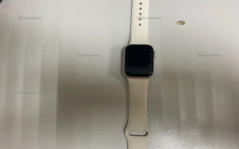 Часы  Apple Watch SE 2 40M