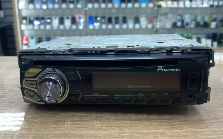 Автомагнитола  pioneer deh-1600ubg