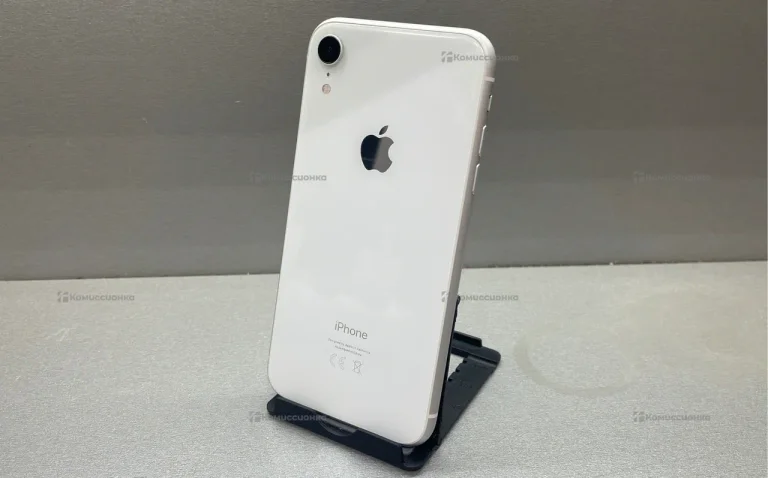 Apple iPhone XR 3/64 ГБ
