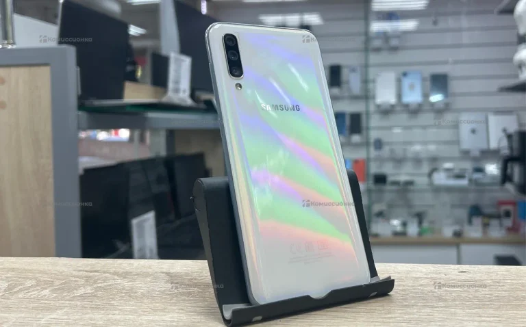 Samsung Galaxy A50 4/64 ГБ
