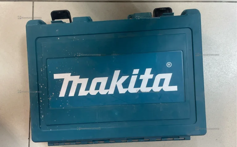 Перфоратор Makita HR2470