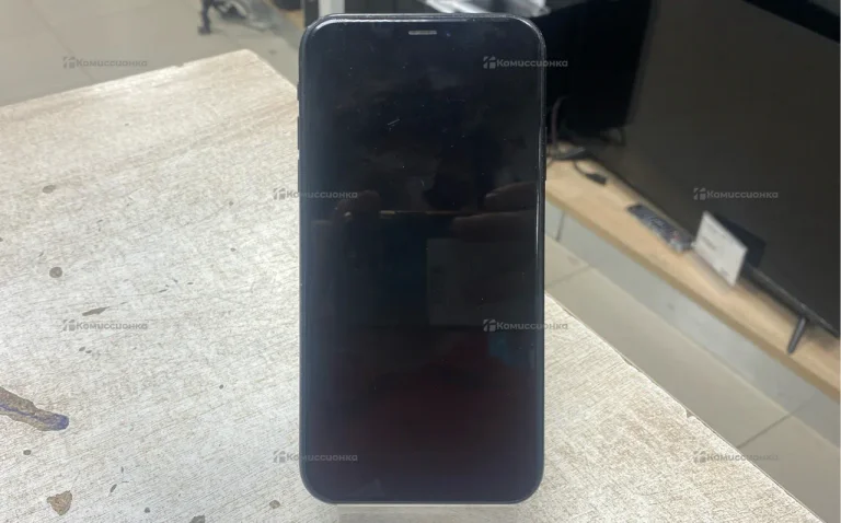 Apple iPhone XR 3/128 ГБ