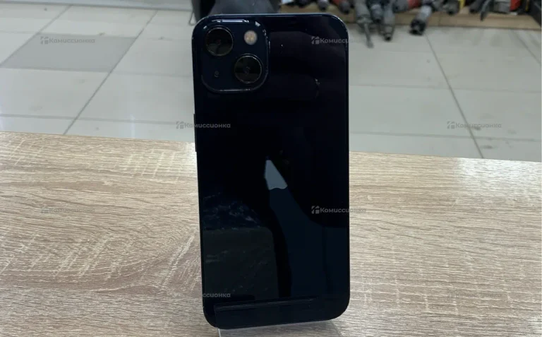 Apple iPhone 13 4/128 ГБ