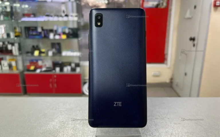 ZTE Blade L210 1/32 ГБ