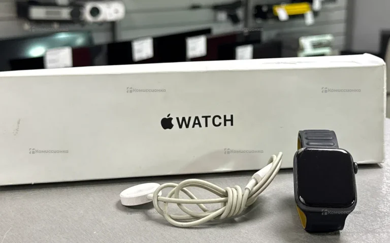 Часы  Apple Watch SE 44mm