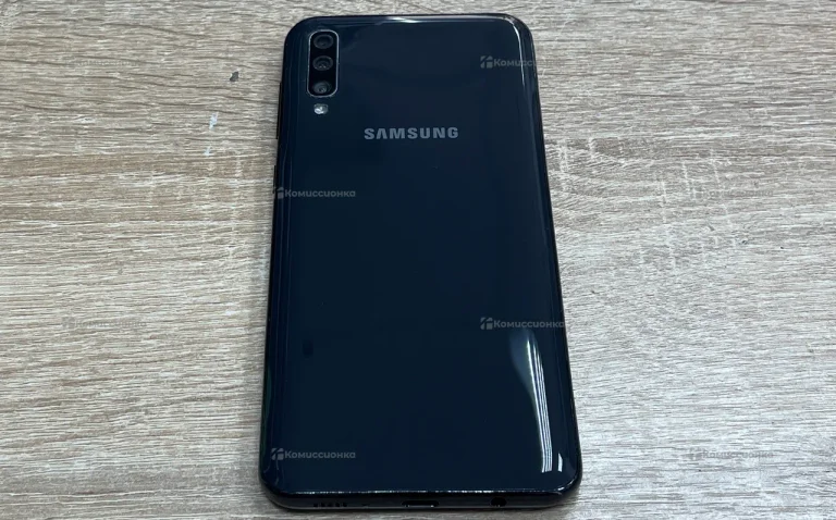 Samsung Galaxy A50 4/64 ГБ
