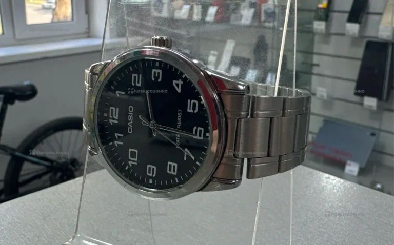 Часы  Casio V001