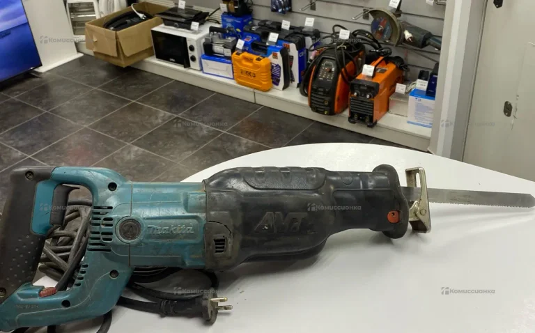 Пила makita JR3070CT