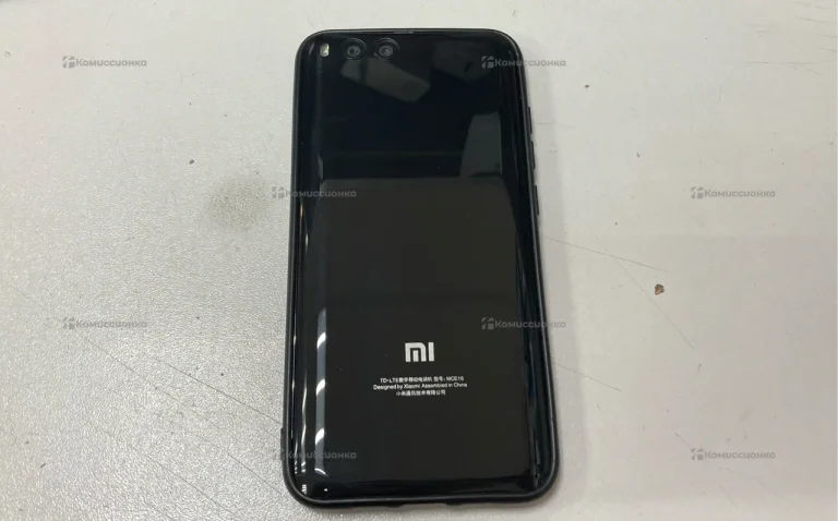 Xiaomi Mi 6 6/64 ГБ