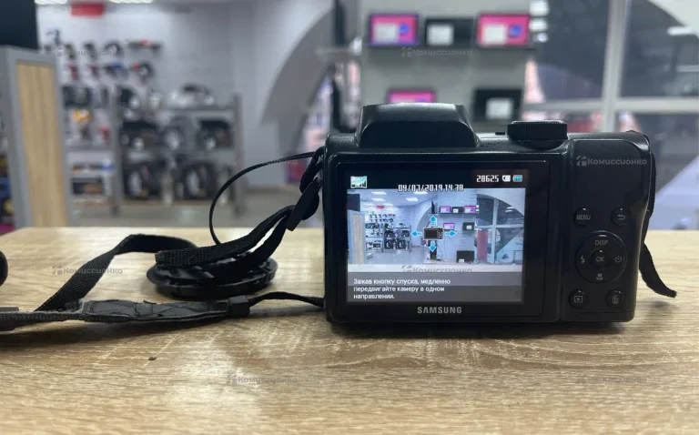 Фотоаппарат  SAMSUNG WB100