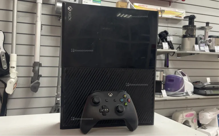 Приставка Xbox One 500 GB
