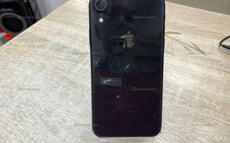 Apple iPhone XR 3/64 ГБ