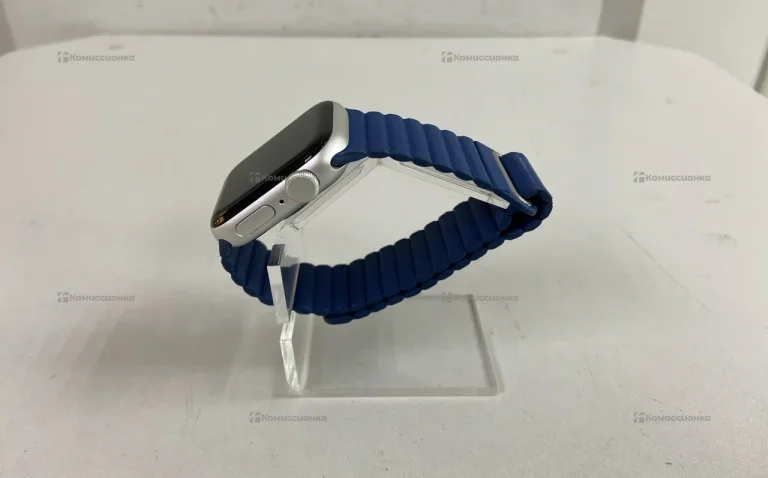 Часы Apple Watch SE 40mm