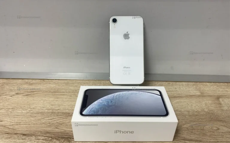 Apple iPhone XR 3/128 ГБ