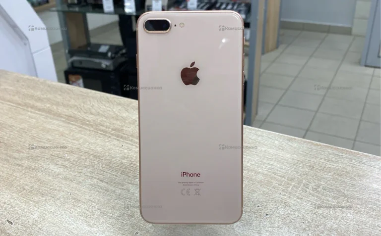Apple iPhone 8 Plus 3/64 ГБ