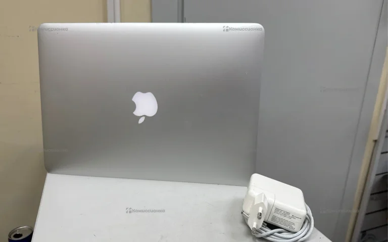 Ноутбук MacBook Air 2017
