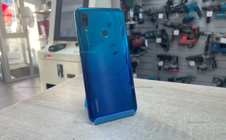 Huawei P smart 2019 3/32 ГБ