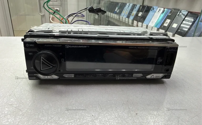 Автомагнитола  Aura AMH-79DSP