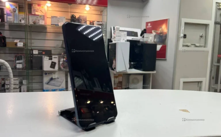 Realme C63 6/128Gb
