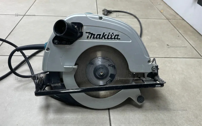 Дисковая пила makita 5704R