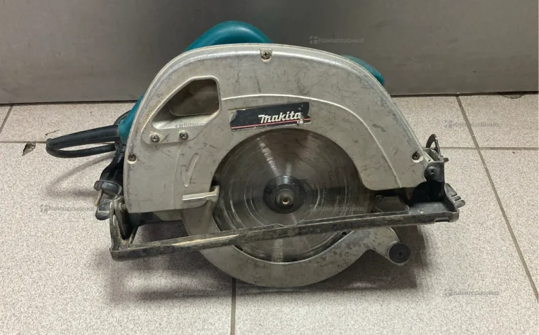 Дисковая пила 5704R makita