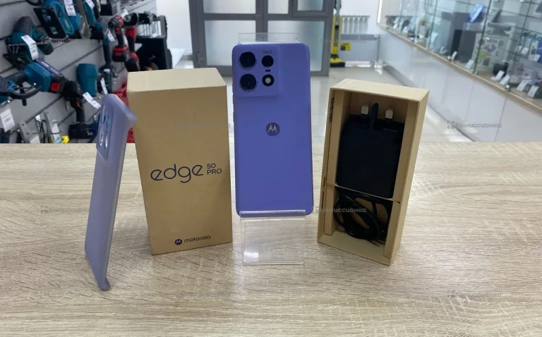 Motorola Edge 50 Pro 12/512Gb