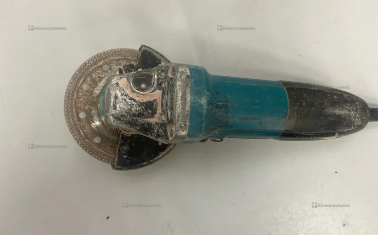 УШМ makita GA4530