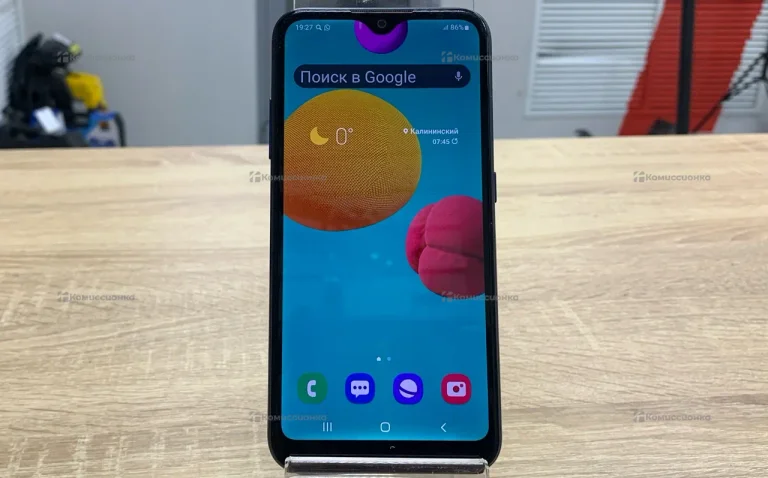Samsung Galaxy M01 3/32 ГБ