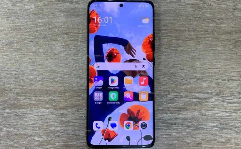 Xiaomi 12 8/256 ГБ