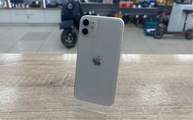 Apple iPhone 11 4/128 ГБ