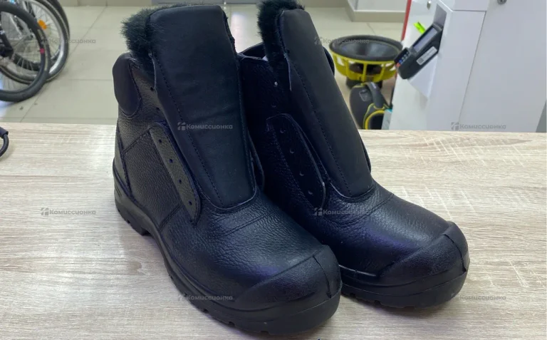 Ботинки рабочие 37 р.