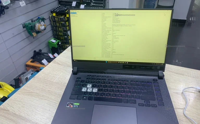Ноутбук  ASUs Rog Strix G15