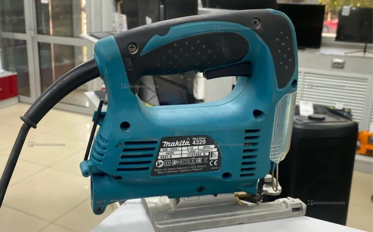 Электролобзик makita 4329